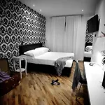 St. John's Terrace 5*